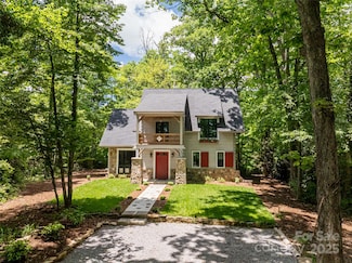103 Blue Sky Ln, Hendersonville, NC 28792