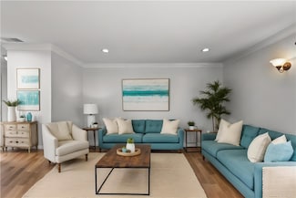 21 Starr Dr Unit 207, Narragansett, RI 02882