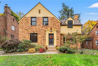 2710 Edgehill Rd, Cleveland, OH 44106