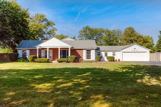 2017 S Riley Hwy, Shelbyville, IN 46176