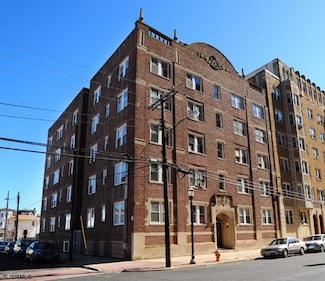 33 S Iowa Ave, Atlantic City, NJ 08401