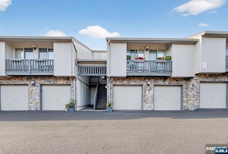 20 Mcchesney Ct Unit 1720, West Orange, NJ 07052