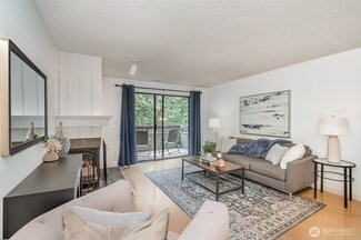 3518 109th Place NE Unit 223, Bellevue, WA 98004