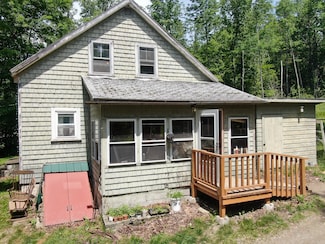 144 Main Rd, Burlington, ME 04417
