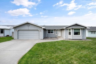 1208 W 43rd Ct, Kennewick, WA 99337