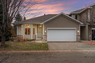 2247 Liberty Ln, Saint Paul, MN 55122