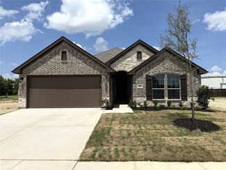 814 Misty Ln, Cleburne, TX 76033
