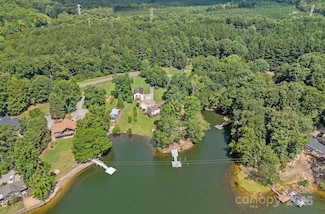 403 Nivens Cove Rd, Mount Holly, NC 28120