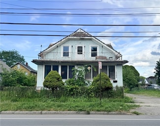 1702 Goodman St N, Rochester, NY 14609