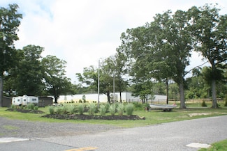 605 Pershing Ave, Cape May Court House, NJ 08210