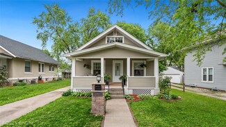 613 7th St, West Des Moines, IA 50265