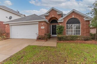 12725 Beech Tree Ln, Euless, TX 76040