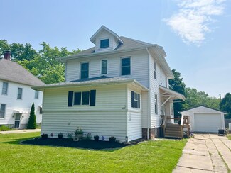 653 S Washington St, Paxton, IL 60957