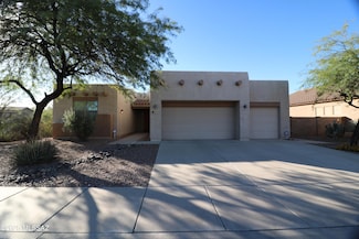 8222 N Sombrero Point Dr, Tucson, AZ 85743