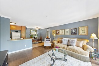 1965 Las Colinas Cir Unit 204, Corona, CA 92879