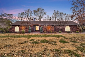 305 Campus Ct, North Newton, KS 67117