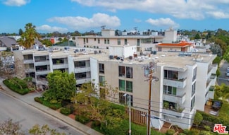 15480 Antioch St Unit 102, Pacific Palisades, CA 90272