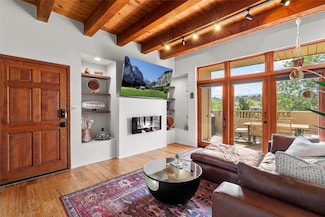 711 Viento Dr Unit C, Santa Fe, NM 87501