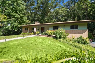 122 Forest Hill Ave SE, Grand Rapids, MI 49546