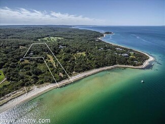 223 John Cottle Rd, Vineyard Haven, MA 02568