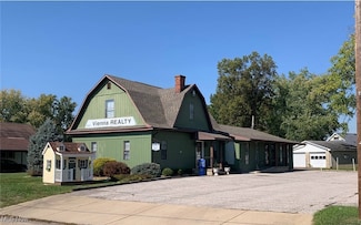 413 27th St, Vienna, WV 26105