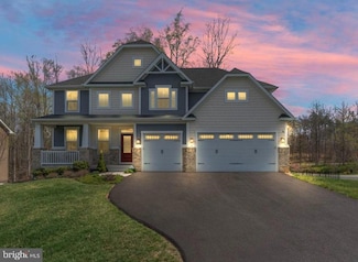 2 Knob Creek Ct, Stafford, VA 22556