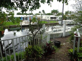 2487 Andros Ln, Fort Lauderdale, FL 33312