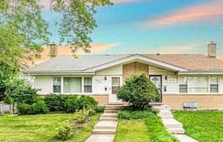 8716 N Shermer Rd, Niles, IL 60714
