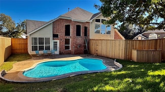 2613 University Dr, Rowlett, TX 75088