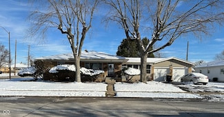 7 Chester Dr, Beech Grove, IN 46107