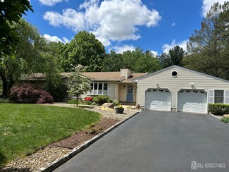 95 E Jamesburg Half Acre Rd, Monroe, NJ 08831
