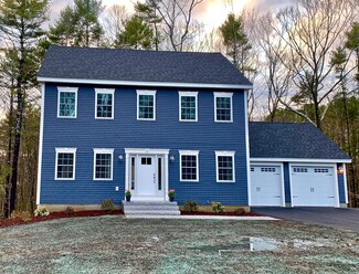 9 Mccloud Dr, Kittery, ME 03904
