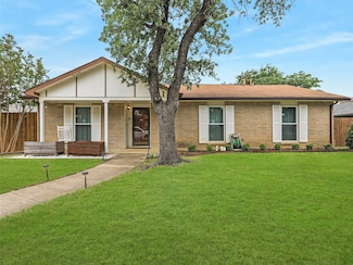 3146 Oak Hill Rd, Carrollton, TX 75007