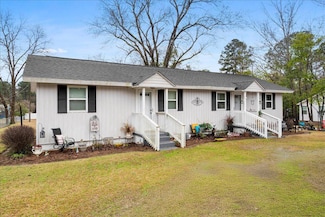 406 Butler St, Saint Matthews, SC 29135