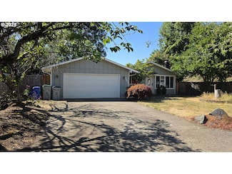 551 Panda Loop, Eugene, OR 97401