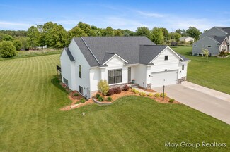 9198 Wabasis Pointe Dr NE, Greenville, MI 48838