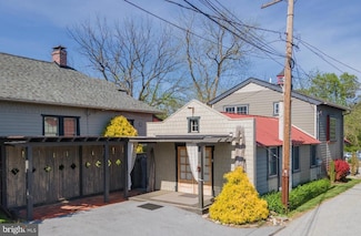 621 Sugars Bridge Rd, Marshallton, PA 19380