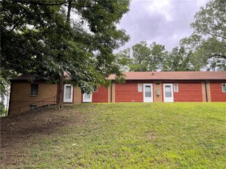 1941 Courtland Dr, Des Moines, IA 50315