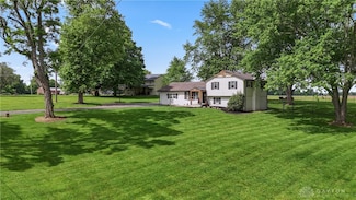 559 Stover Rd, West Alexandria, OH 45381