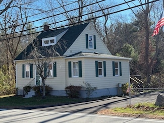 52 Jackson Flat Rd, Hope, RI 02831