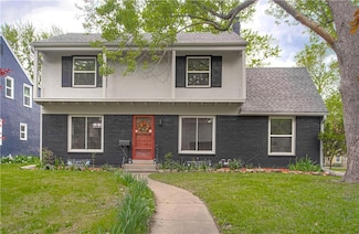 7400 Charlotte St, Kansas City, MO 64131