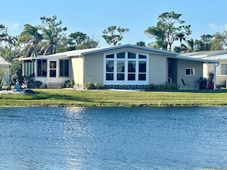 109 King Arthur Dr, Nokomis, FL 34275