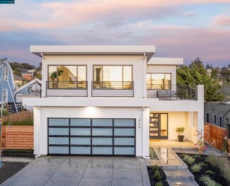 464 Carlston St, Richmond, CA 94805