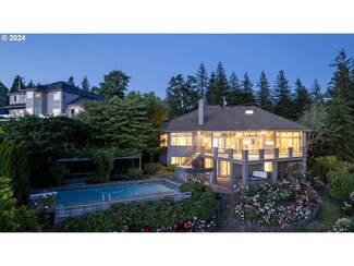 9935 SE City View Dr, Happy Valley, OR 97086