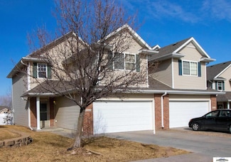 8940 Sicily Ln, Lincoln, NE 68526