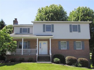 107 Rockland Dr, Pittsburgh, PA 15239