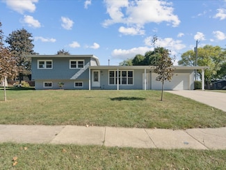 190 26th Street Ct, Marion, IA 52302