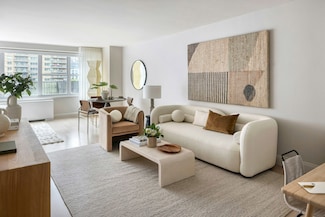 155 W 68th St Unit 921, New York, NY 10023