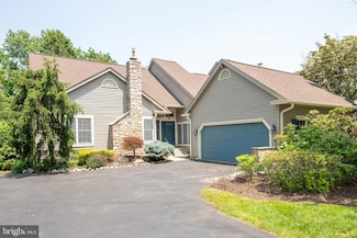 1760 Oak Hill Dr, Huntingdon Valley, PA 19006