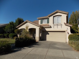 1349 Golf Course Dr, Windsor, CA 95492